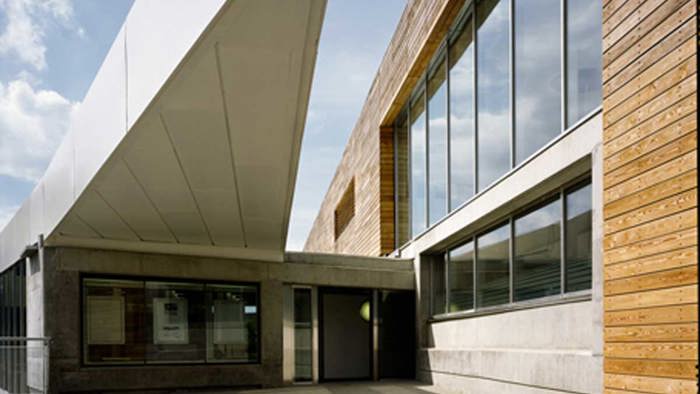 Exterior shot of Glasgow Club Easterhouse Pool 