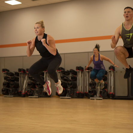 A HIIT 45 mins class taking place.